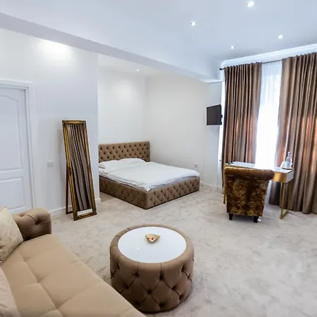 Hotel Jolie Boutique Corp B