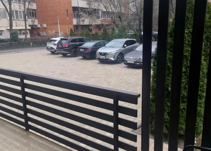 Jolie Boutique Hotel Corp B 3*